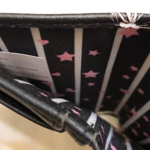 Betsey Johnson Luv Betsey Snap Card Wallet Black & White Butterflies NWT - Picture 12 of 16